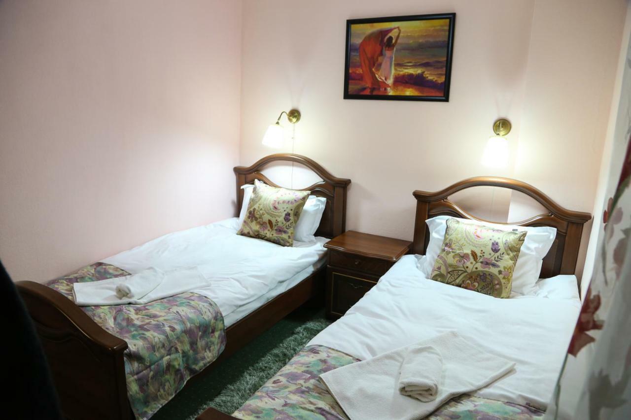 Luxury Brasov Apartment Bagian luar foto