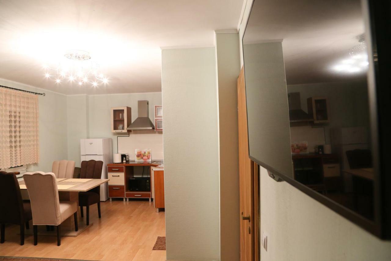Luxury Brasov Apartment Bagian luar foto