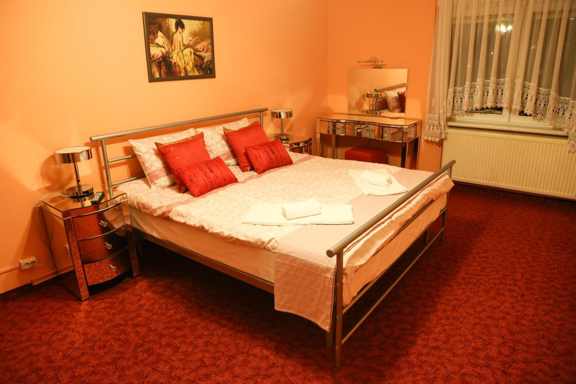 Luxury Brasov Apartment Bagian luar foto